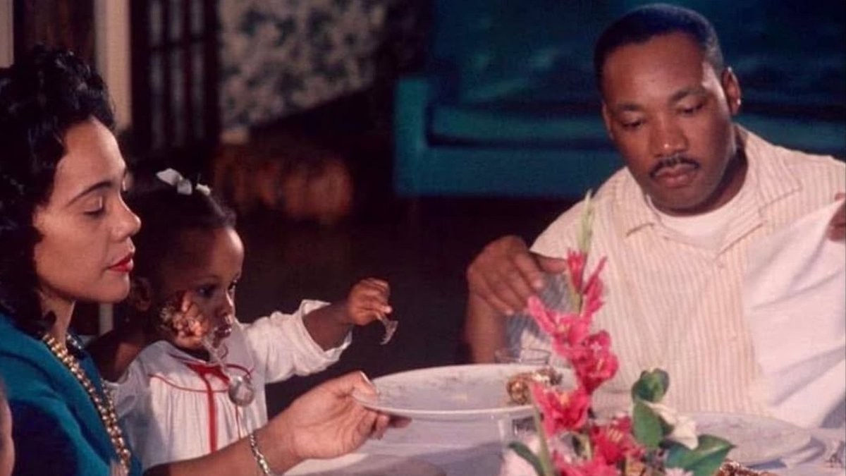 Ayanna Pressley tweet media