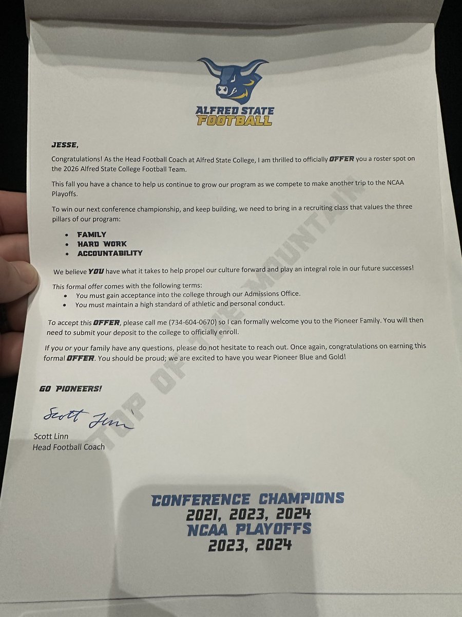 JesseSpronck2's tweet photo. After having a great visit with @CoachLinnAState at @ALFREDSTATEFB I am extremely grateful to have received my second D3 offer!! Huge thanks to coaching staff for a great visit!
@CoachOwenAlbers 
@EthanBWilliams 
@CoachCareySC 
@CoachIGaskin 
@WardMelvilleFB https://t.co/At0rwMfrw6