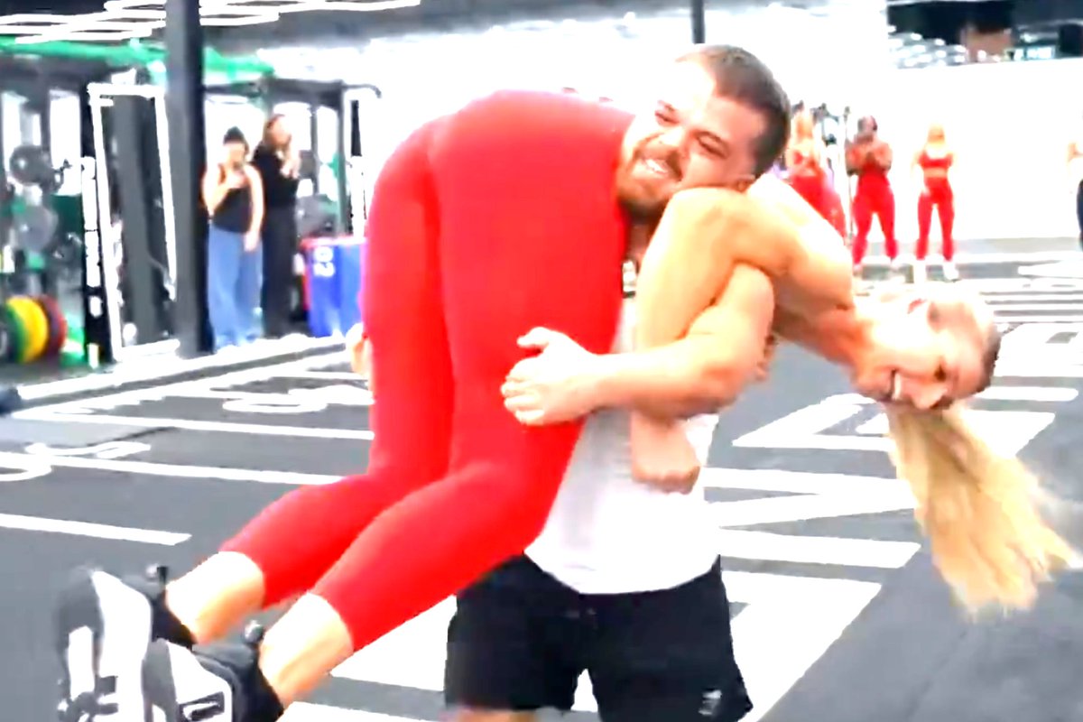 Crazy that these little dudes just took them as war brides after the show.