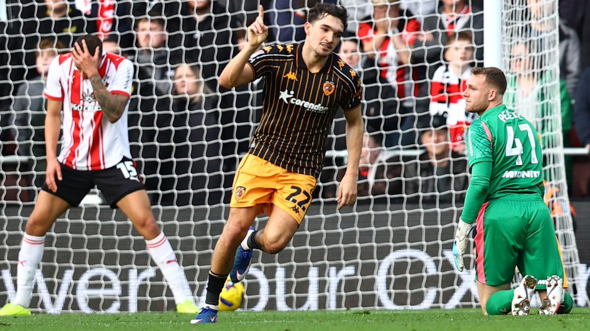 Glen de la Cour (leagueoneminus10) tweet media