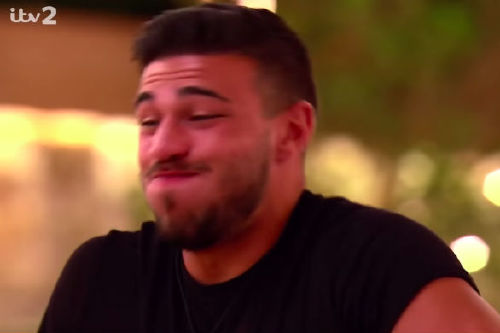 Jess ending things with Tommy because he lives with his Mum? 

#LoveIsland #LoveIslandAllStars