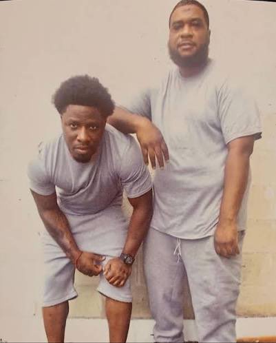 Popular rapper “Ar-Ab” has allegedly caught another murder charge during his 45 year sentence 🤦🏽‍♂️ he was sentenced to 2 Mandatory Life Sentences this morning 😳❤️‍🩹

Let’s Pray for Ar-Ab 🙏🏻🙏🏻🙏🏻