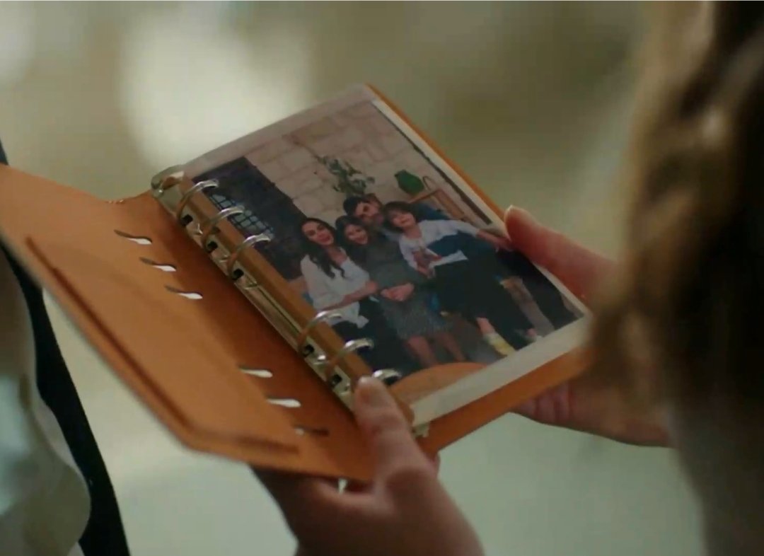 La_Me_Linda's tweet image. ecco come è stata scattata questa foto di famiglia ❣️
set 🎬
#Hercai #Hercaiitalia