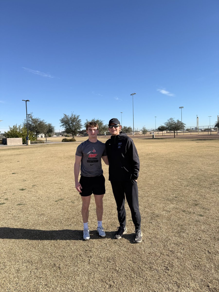 602 Quarterbacks tweet media