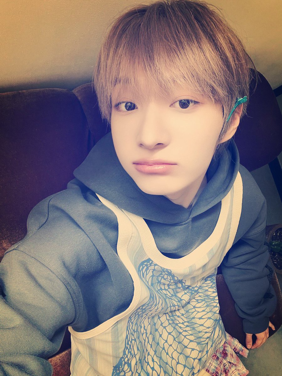 kungkung_s7's tweet image. 오줌필터
미인한테씌워줌