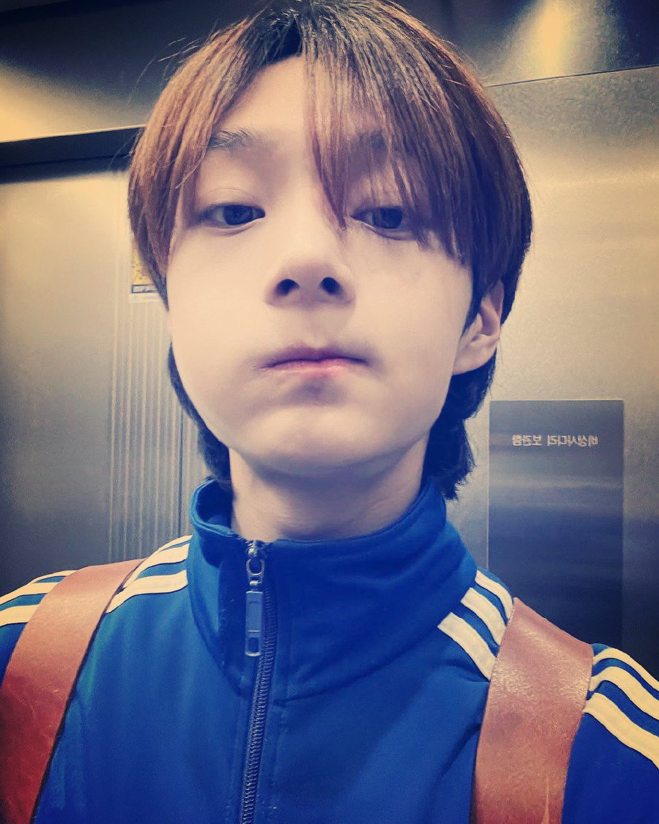 kungkung_s7's tweet image. 오줌필터
미인한테씌워줌