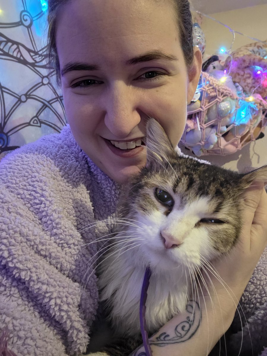 Miss Emily Rose tweet media