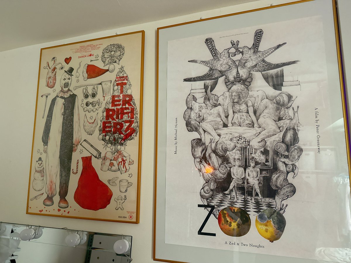 ヒグチユウコ オルタナティブポスター ZOOとテリファーを並べました