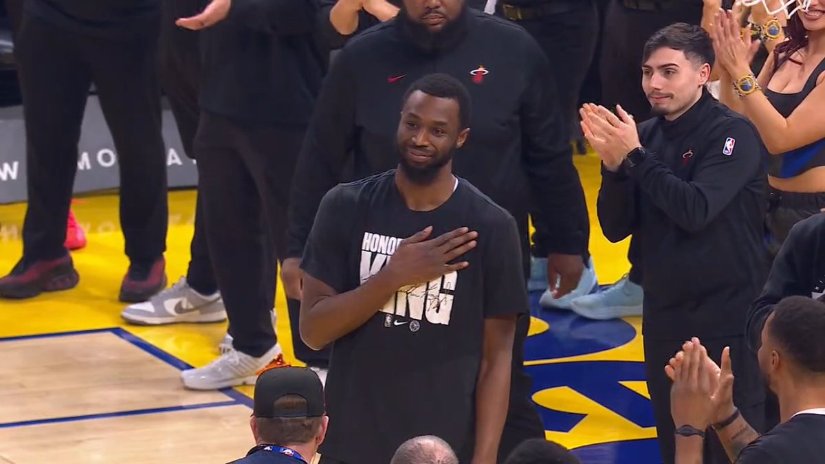 WarriorsLatam_'s tweet image. Me quiebra, me destruye.

Te amo Wiggs.