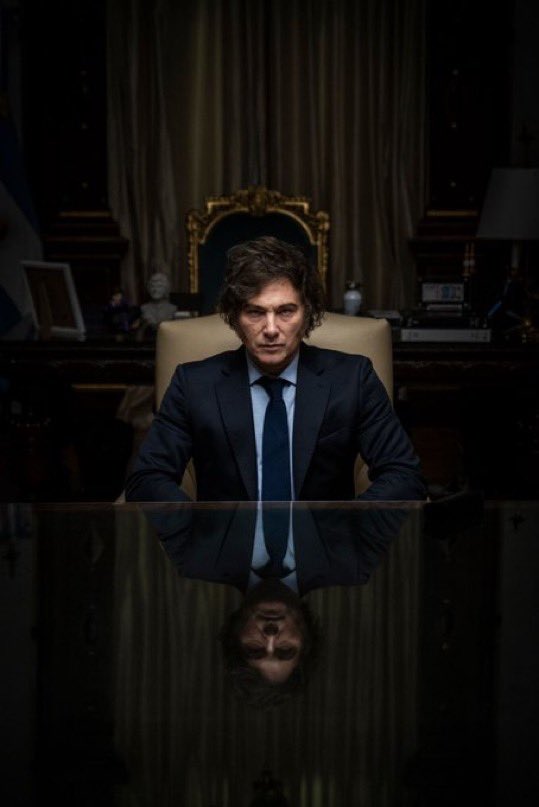 Trump en el norte.

Milei en el sur.