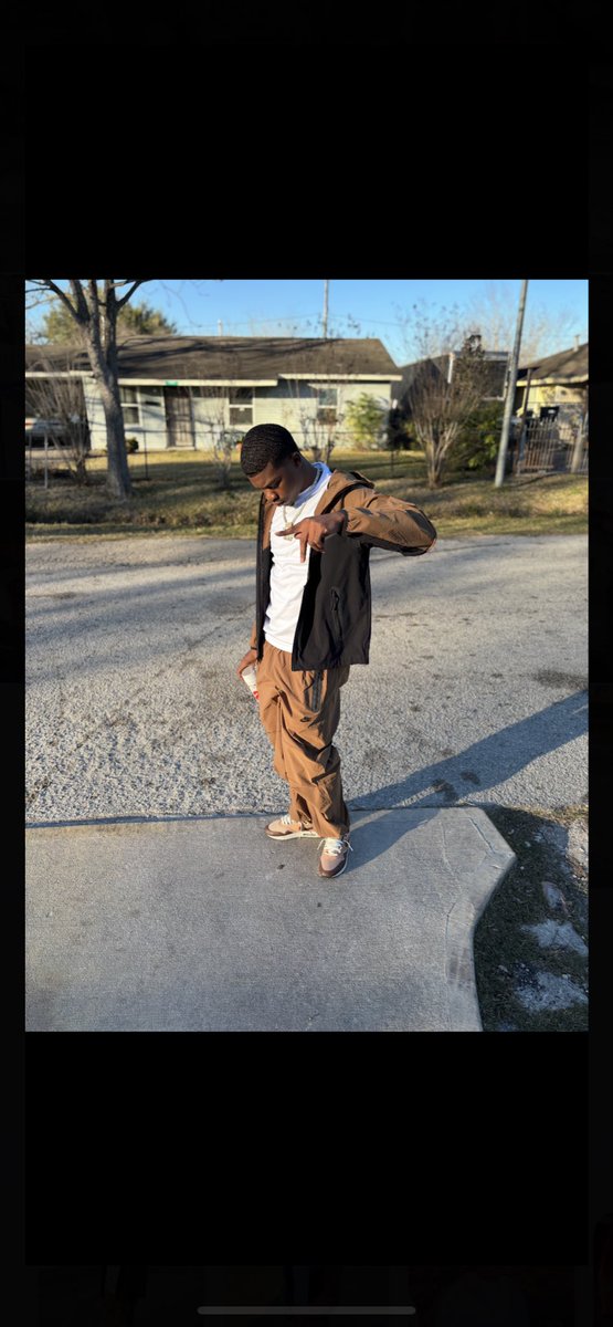 biggroee's tweet image. Whoopty Dooo tf would I care for?🅿️