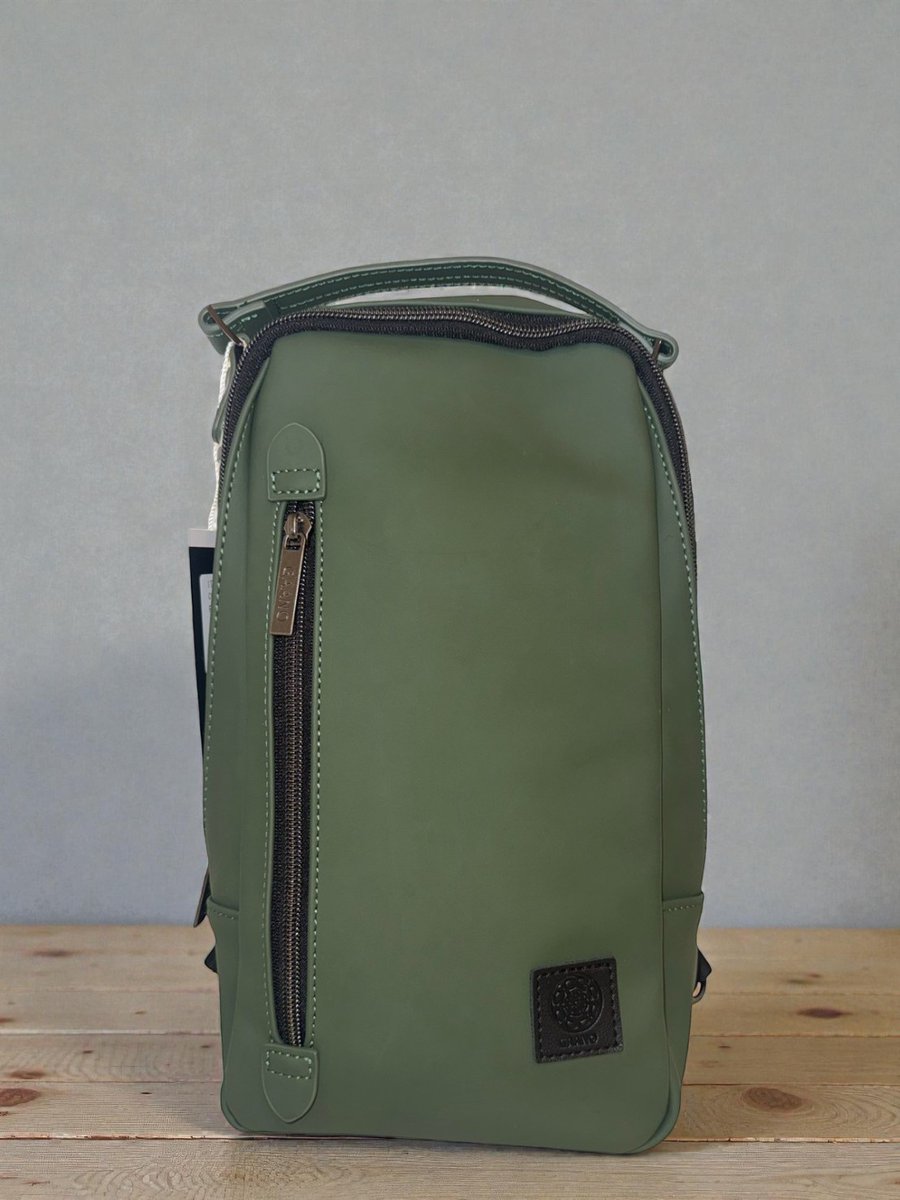 MFactorygroup's tweet image. 🎒 2WAYスリムボディバッグ登場✨
✔ スリムで邪魔にならない形
✔ 軽くて負担少なめ
✔ シンプルデザインでコーデに馴染む
✔ 肩掛け・斜め掛けの2WAY仕様
身軽なお出かけ・ショッピング・街歩きに🛍️

詳細はこちら↓
mfactorygroup.stores.jp/items/68d9e621…

#ボディバッグ #軽量 #ミニマルバッグ