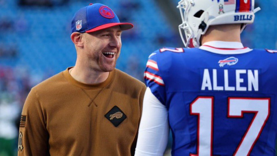 TomPelissero's tweet image. The Ravens plan to bring in Bills OC Joe Brady this week for a second interview for their head coaching job, per sources.