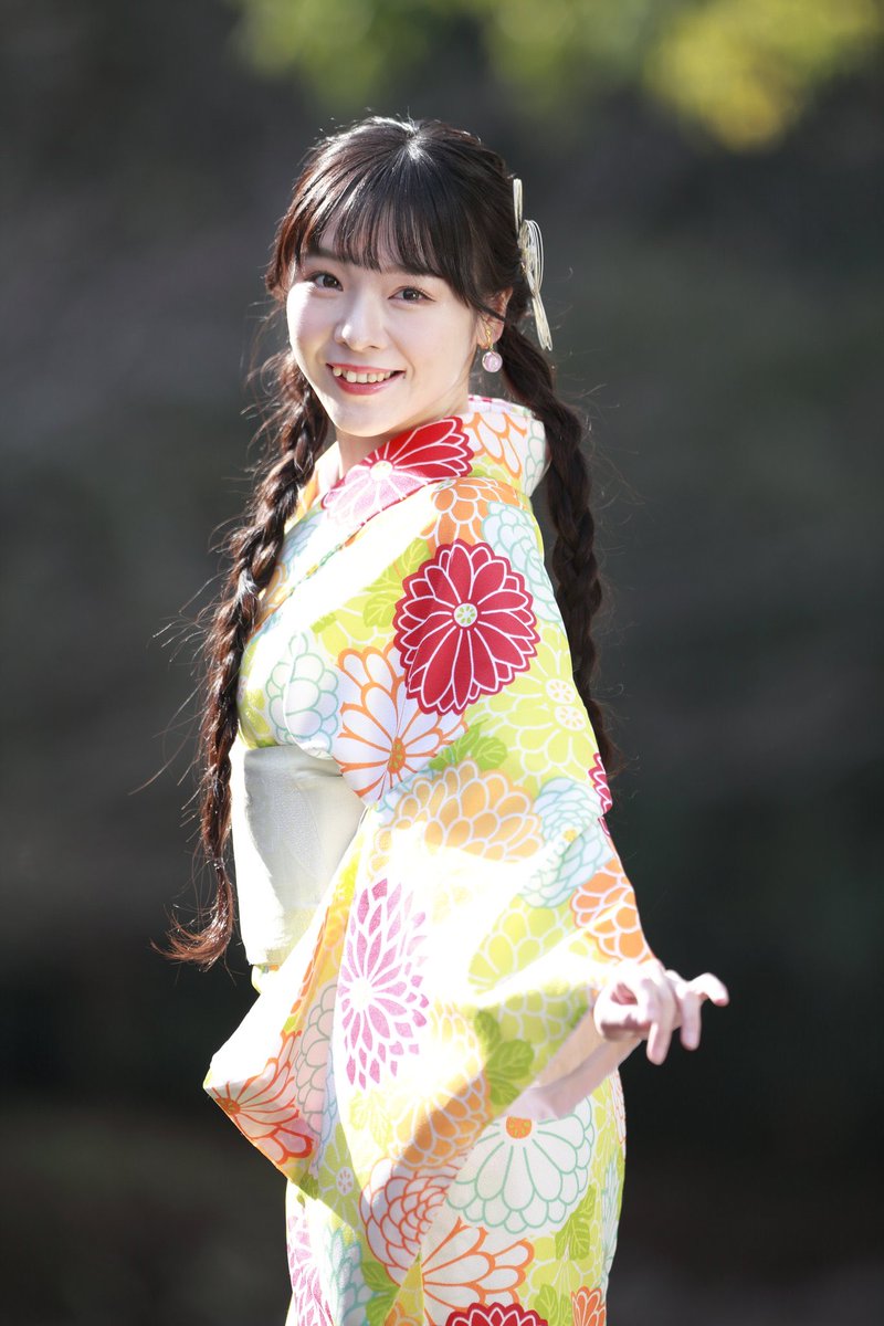 1/25(日)はsmooth撮影会[振袖](屋外個撮)に出演させていただきます📸

お久しぶりの振袖です…👘
お正月に着れなかったからこの日に絶対着たいっ💪🔥まひろんめっちゃお着物似合うので一度撮影してみてくださいっ☺️💓

▶︎ご予約はこちら
https://t.co/4rVUmHVZLK https://t.co/guTTSf9aaE
