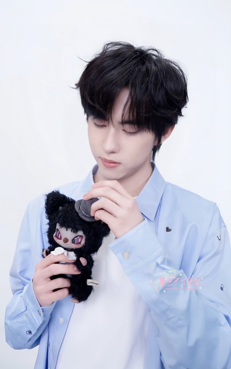 Post by Kim 🦊🐰 on X: 😭