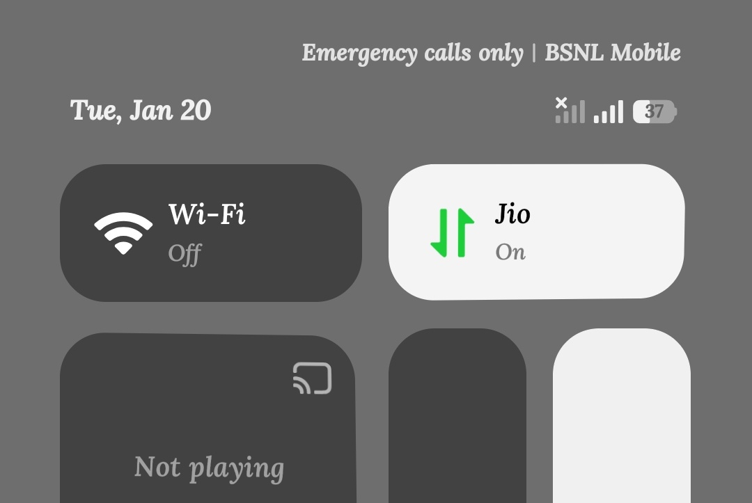 xevenxd's tweet photo. @JioCare @reliancejio  your signal is not good in my area I'm complaining about this last 1.5 year ago but still is not good.
I'll talk your costomer support with in this year but your customer care only they focus about their rating they not focus on problem 😕 what we have. https://t.co/8KLdRdVCsC
