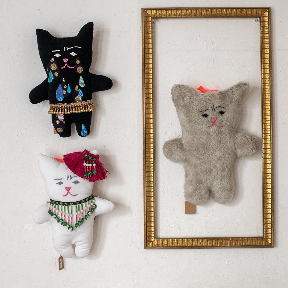 douxdimanche's tweet image. こんにちは！
縫い絵作家の大島亜佐子さんによる
「ぬいきものたち　旅する縫い絵アトリエ exhibition」
2週目がスタートしました
本日も6PMまでオープンしています

展示の様子はこちらからもご覧いただけます＞
2dimanche.com/exposition/mor…

オンラインショップはこちらです＞
2dimanche.shop-pro.jp/?mode=cate&amp;amp;cbi…