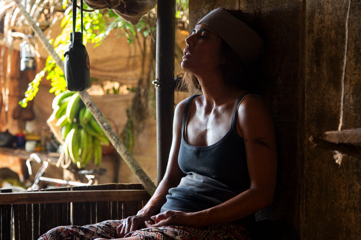 La Reina del Flow tweet media