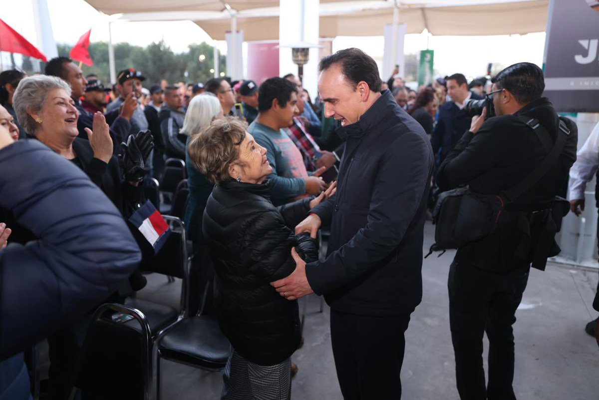 manolojim's tweet image. Vamos a seguir trabajando en equipo para que Coahuila se consolide como el mejor lugar de México para vivir con nuestras familias. 👍🏼🤠💪🏼 ¡Enhorabuena! #CoahuilaPaDelante #APasosDeGigante (2/2)