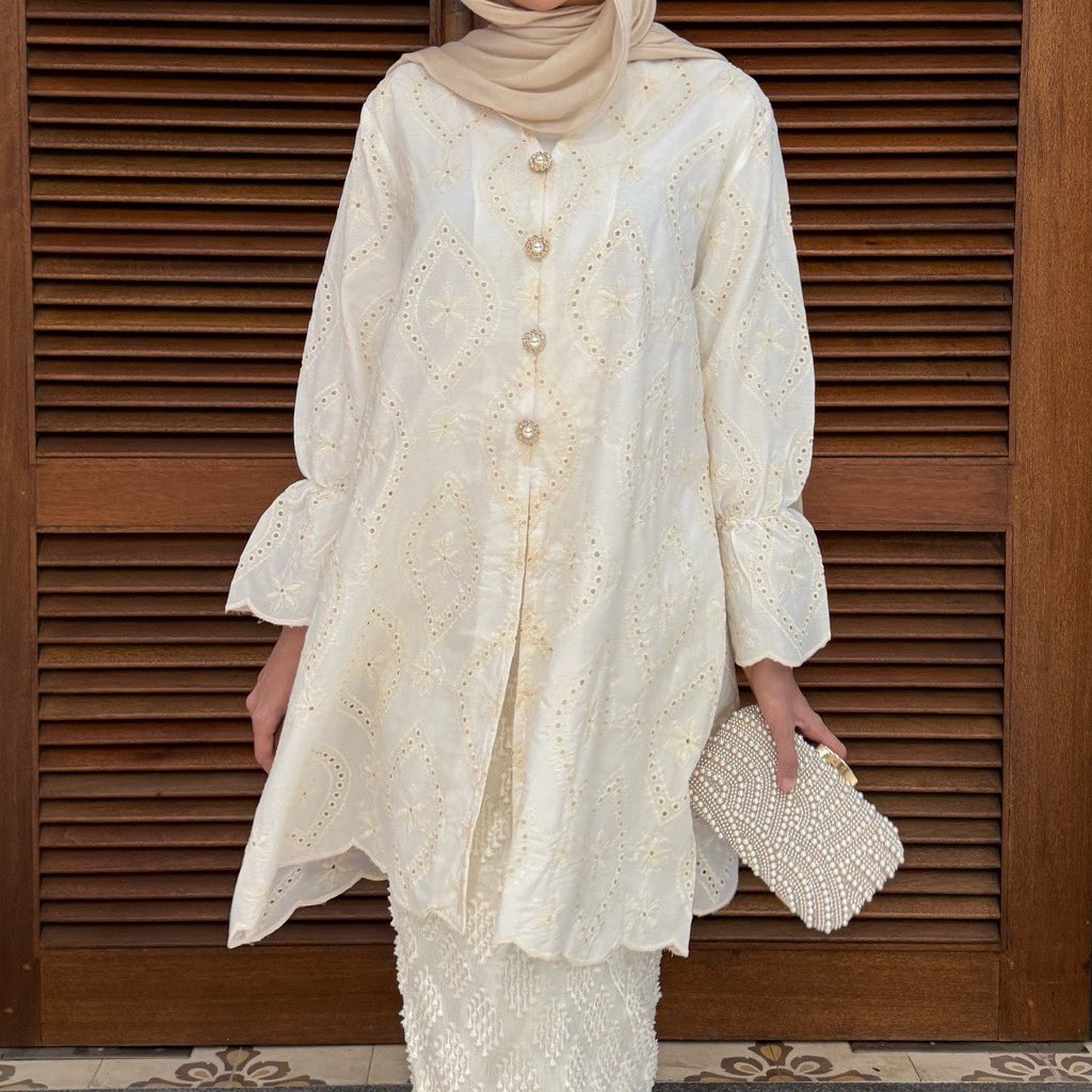 mtmnhhh's tweet photo. Gurls!! ini cocok banget buat kalian yang lebaran tuh pengennya tampil rapi tapi tetep nyaman 😌
Tunik yang dipake seharian nggak bikin gerah,
buat silaturahmi dari pagi sampe sore masih aman😍

~ a thread https://t.co/jAvnePpQnt