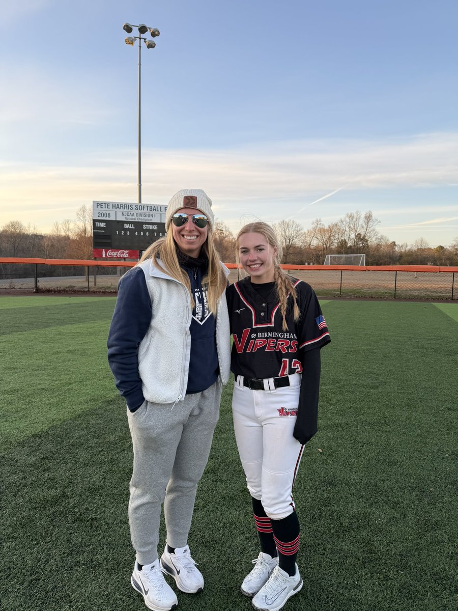 Aida Locklear tweet media