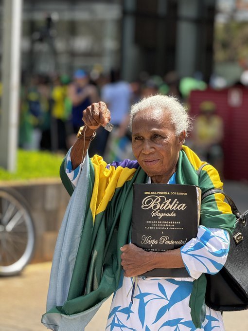 henriolliveira_'s tweet image. Roubo dos aposentados do INSS
Impostos, impostos e impostos
Escândalo do Banco Master
Presos políticos do 08/01
Brasil aliado a ditaduras
Perseguição política
Bolsonaro preso
Sigilo pra tudo
Censura

O que mais precisa acontecer para este país acordar do sono?

ACORDA BRASIL
