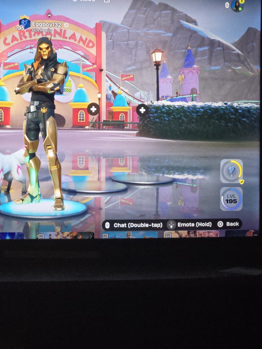 Eggboy13X's tweet image. @FortniteStatus the diamond style for the felinos outfit is still locked even though I got diamond in ranked