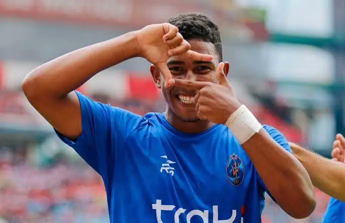 westhamfootball's tweet image. West Ham are close to signing the Venezuela winger Keiber Lamadrid from Deportivo La Guaira. The 22-year-old South American is joining the Hammers on loan for the rest of the season for nominal wages only, with an option to make the deal permanent for € 1 million (£870,000) in…