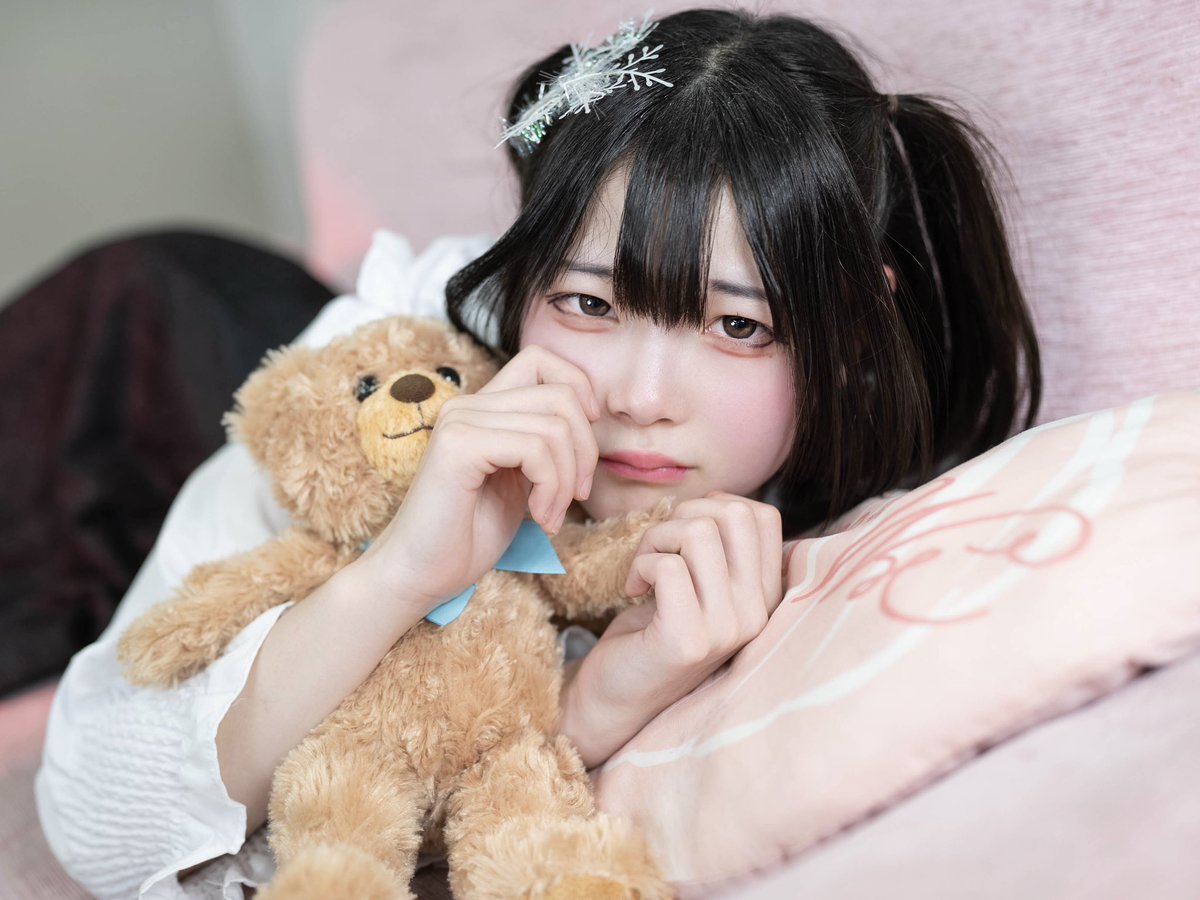 picooo's tweet image. メソメソひなちゃん。

メソメソしてる姿もかわいい。
頭にかわいい雪の結晶みたいなのが着いてるの今気づいた！😳
気づくの遅っ！！

#歌青ひな
#紅葉学院