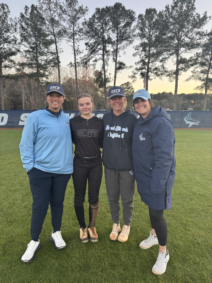 Haylee flassig tweet media