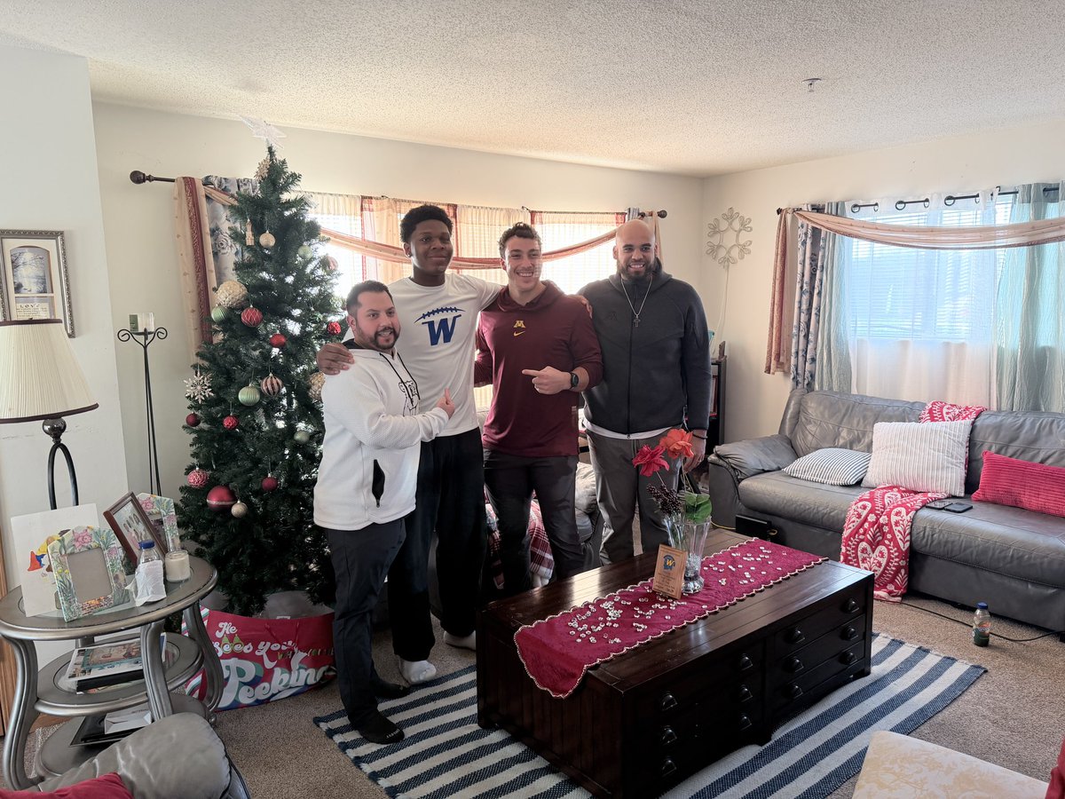 Eli Diane tweet media