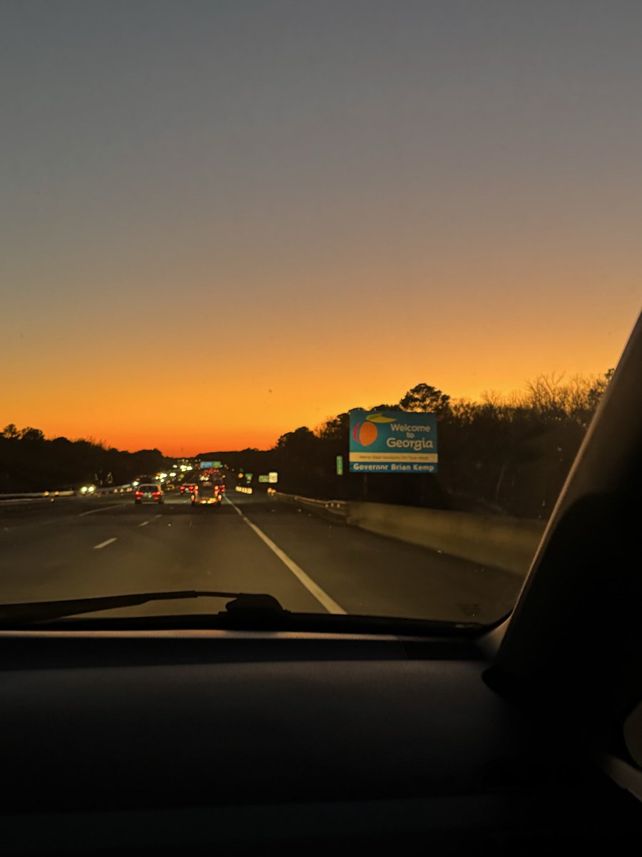 Allie McDowell tweet media