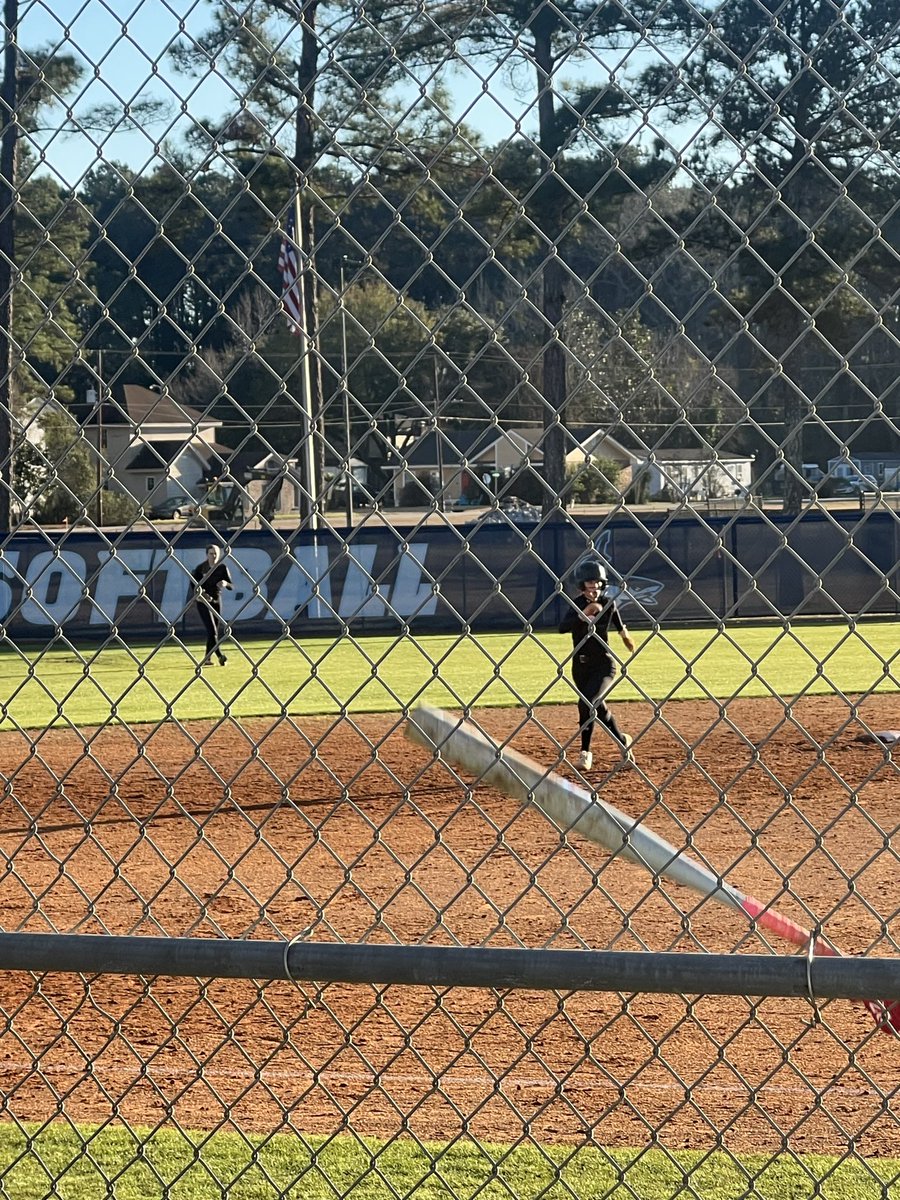 Allie McDowell tweet media