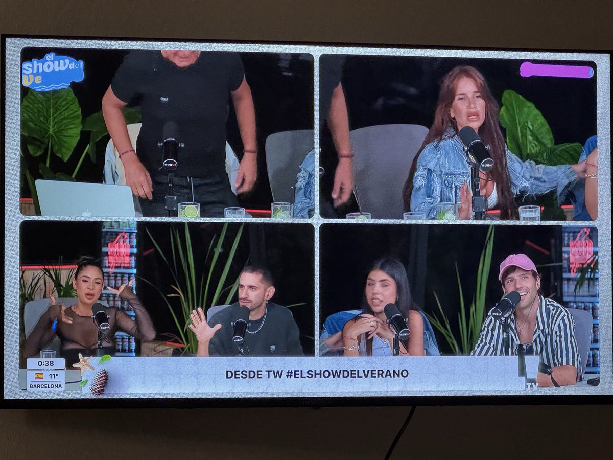 #Elshowdelverano 
Bancando desde Florida! EEUU 🇺🇸 
Excelente programa! <a href="/LuzuComunidad/">LUZU TV</a>