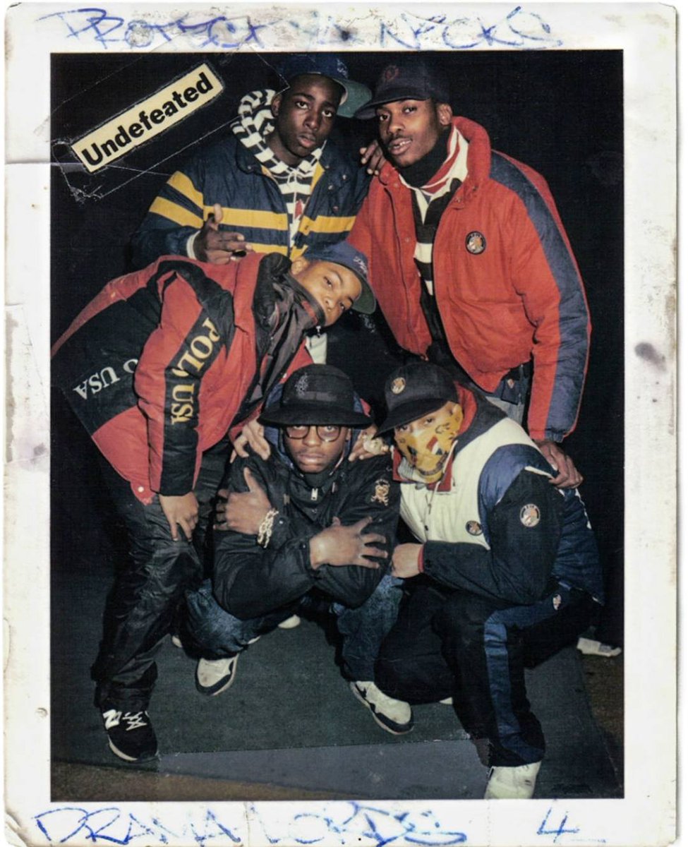 dieworkwear's tweet image. I played around with some AI tools and found them to be superficial and limited when it comes to developing taste. The experience made me think deeper about what it means to have taste. I will give you some examples.

We can understand taste to be a way for people to pursue…