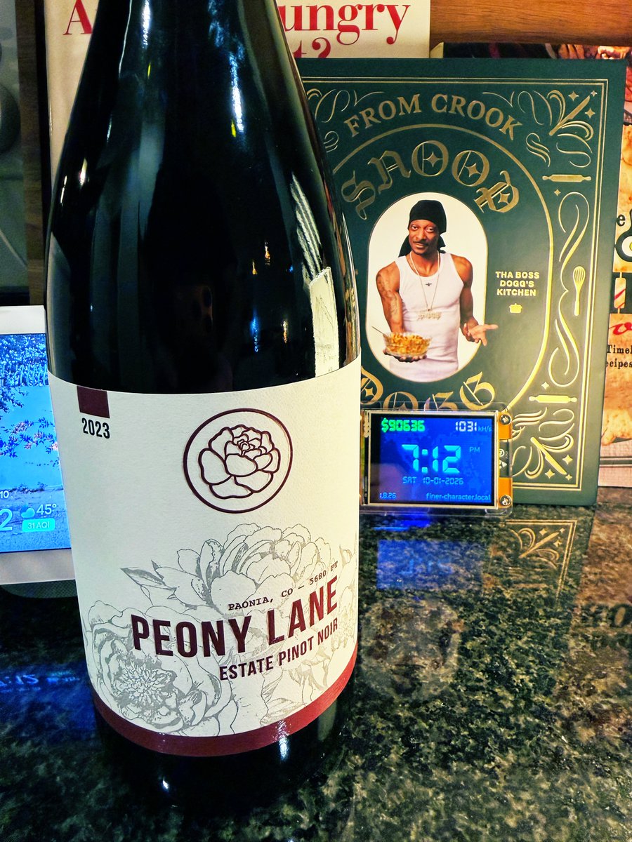 Are you a Bitcoin HODLr who enjoys a glass…or bottle….of wine…🍷 🚀👏 If  so… @BenJustman and Peony Lane Vineyards have you covered! 🧡🧡🧡