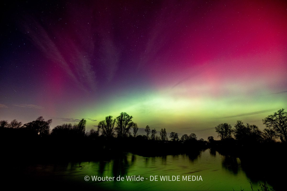 Wouter_de_Wilde's tweet photo. Het Noorderlicht boven het Enters Reggedal. #noorderlicht #Enter #natuurfoto #natuurverschijnsel https://t.co/qdy9fk9OZD
