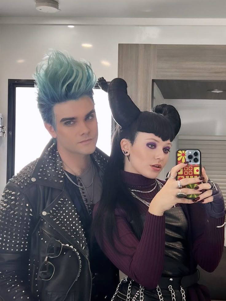 IMAGINA TER ESSE CASAL LINDO E COLOCAR ELES NO FUNDO DAS CENAS???