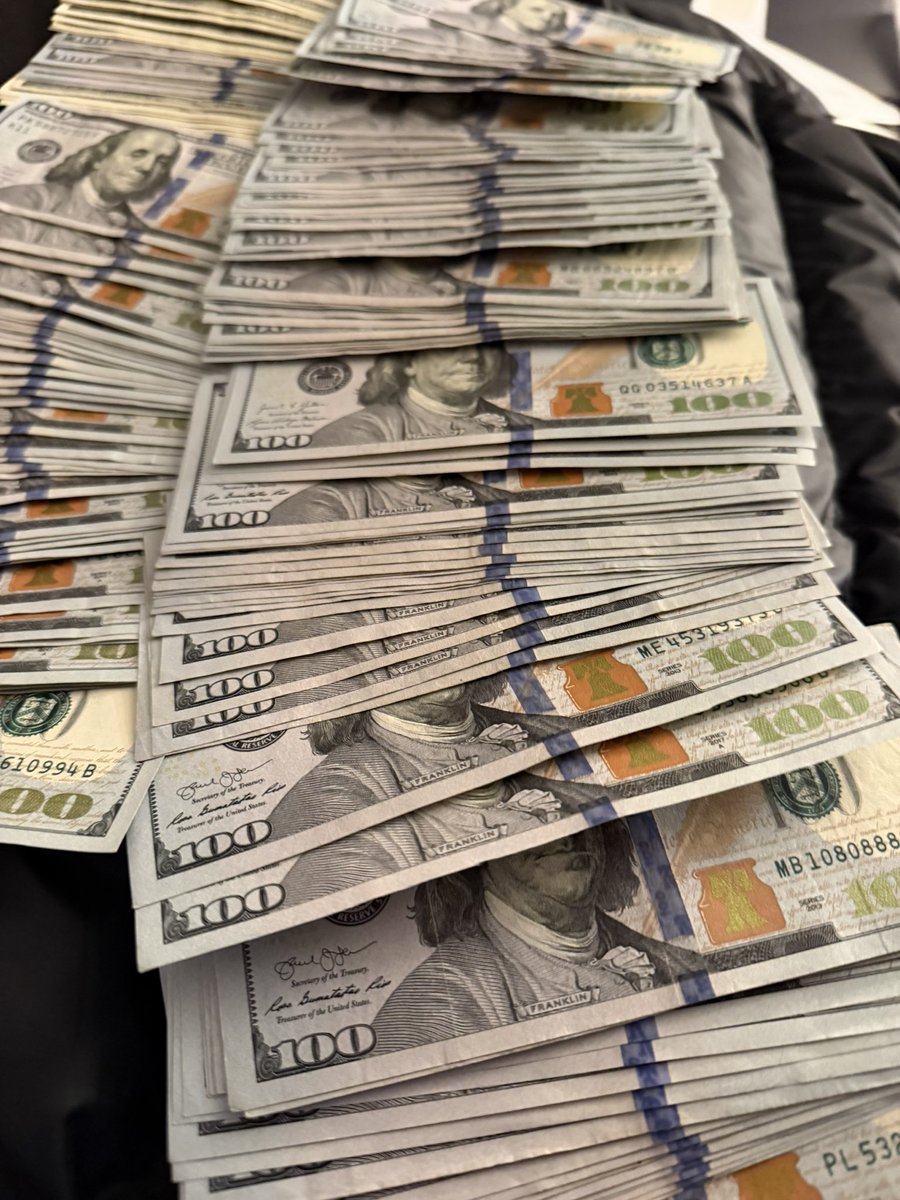 blakingover's tweet image. You will have financial security in 2026

Claim it 🙏