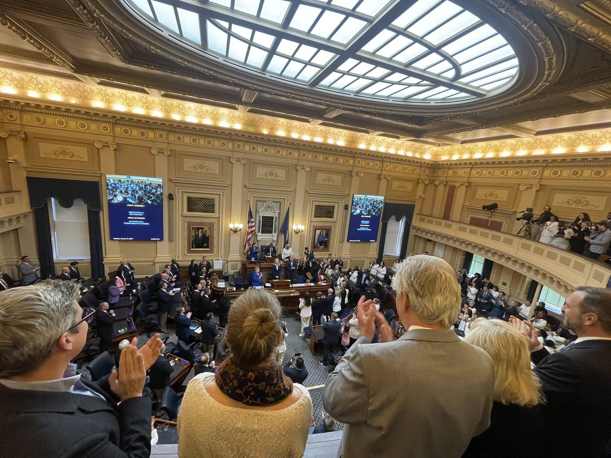 RogersForTheNeighborhood tweet media