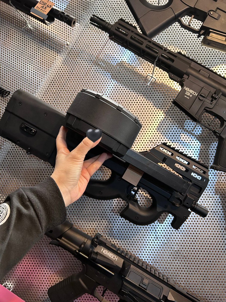 P90 #SSR90 でもドラムマガジンで 遊ぶことができるのは エンジェル