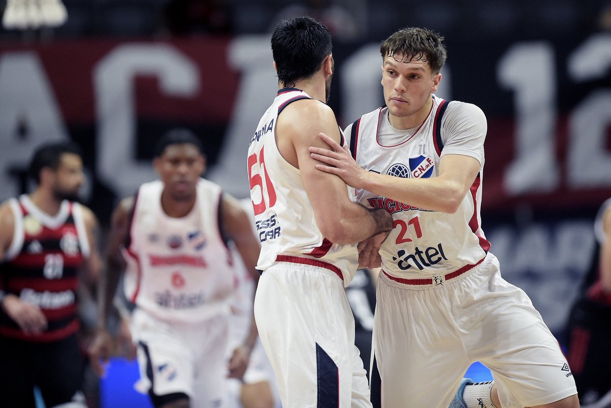 🤯 ¡Locura de momento, <a href="/CNdeFbasketball/">Nacional Basketball</a>! 

✅ Récord perfecto en <a href="/BCLAmericas/">#BCLAmericas</a> 
✅ Clasificación 
✅ Primer puesto asegurado

#LaLiga🏀