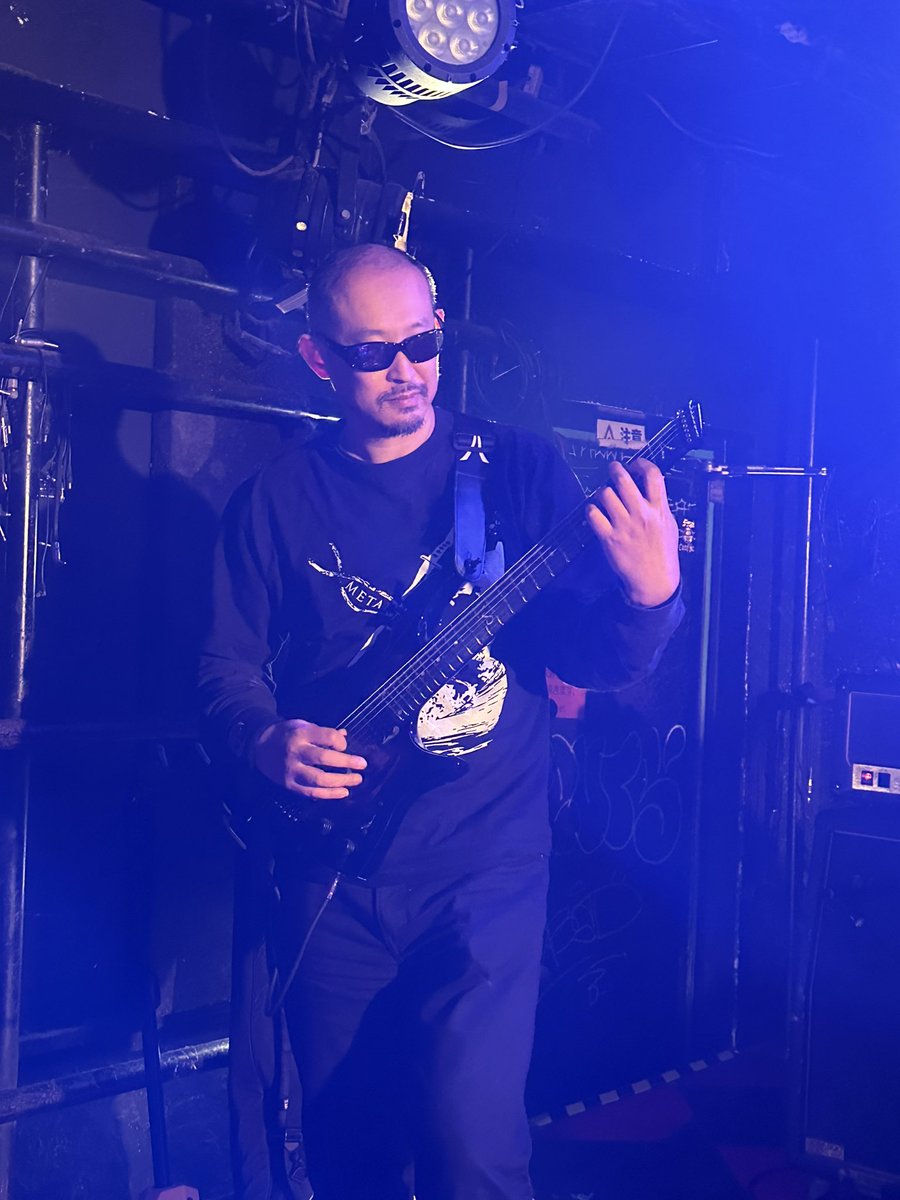 MuvTbDl51nxzoHi's tweet photo. #MetalHelix
#GtターIKUMIの4枚
#YuRisBirthdayLive2026
#AntiknockTokyoJapan
(2026.1.18) 対バンの関係上からか?下手Gtターでしたネ!珍しいかった! https://t.co/YWRmkILn5N