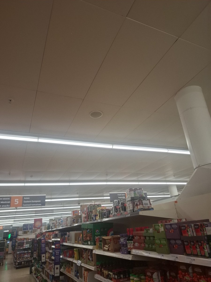 No Nothern lights here OJ! 

Tho I am in the North and there are lights on.