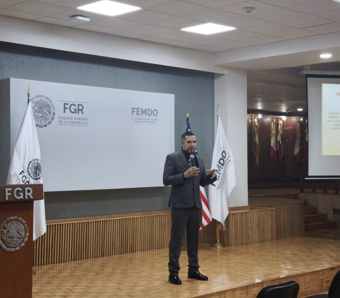 Iván Zeferín tweet media