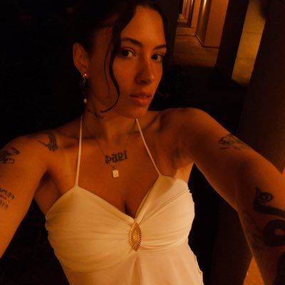 dudaravelli's tweet photo. #NovaFotoDePerfil https://t.co/oixbZfzc7z