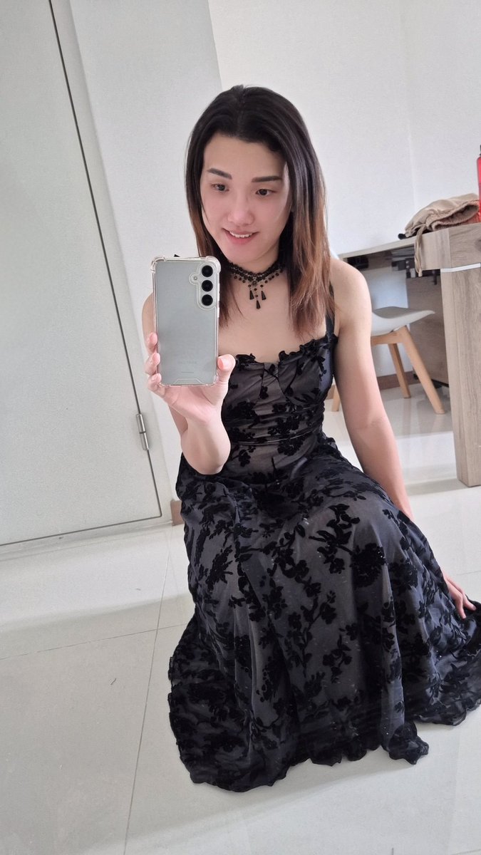 Skylar Pow tweet media