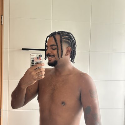 srdouza's tweet photo. #NovaFotoDePerfil https://t.co/3CDArExk3s