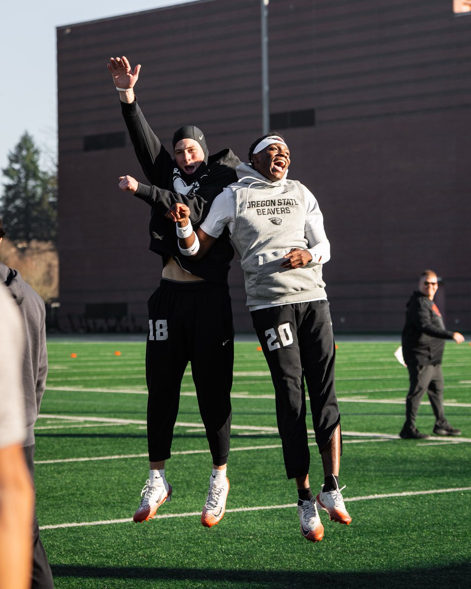 Oregon State Football tweet media