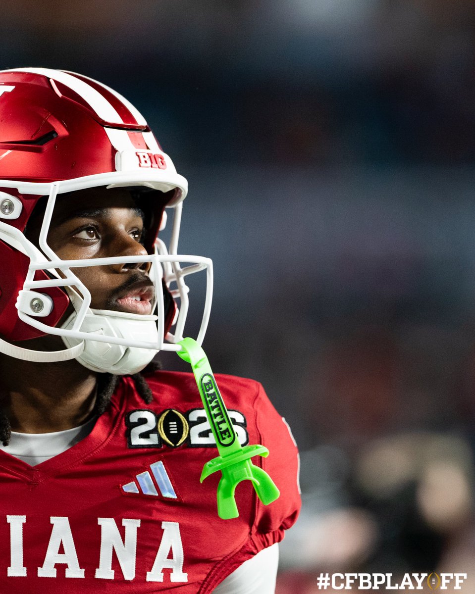 CFBPlayoff's tweet photo. ‘BOUT THAT TIME⏰

#CFBPlayoff #NationalChampionship https://t.co/WJ4OYg09GF